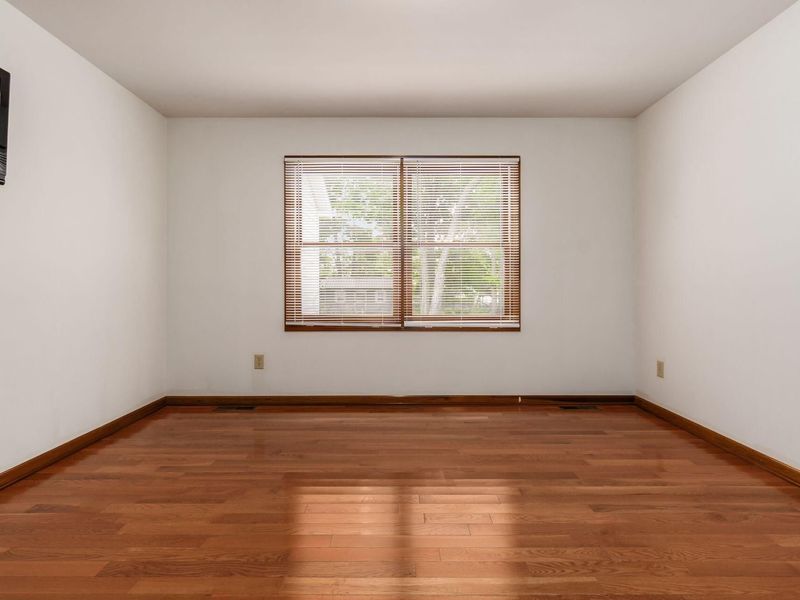 100 E Dublin Granville Road , Worthington, OH 43085 Photo 7