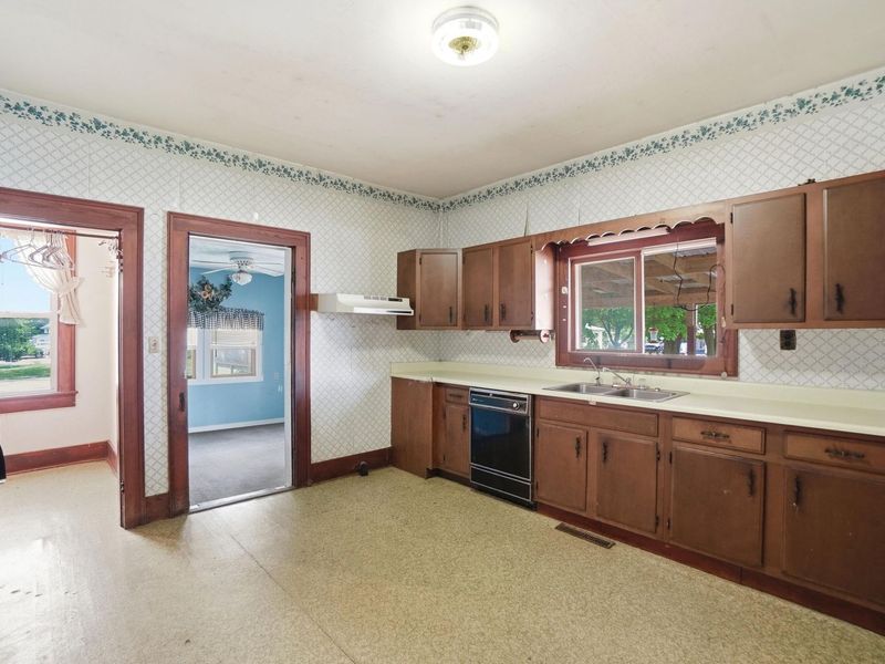 18 N Champaign Street, Catawba, OH 43010 Photo 14