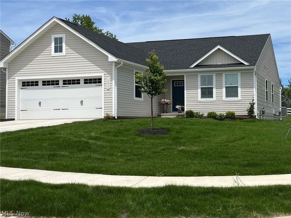 2655 Elkford Circle NE, Canton, OH 44721