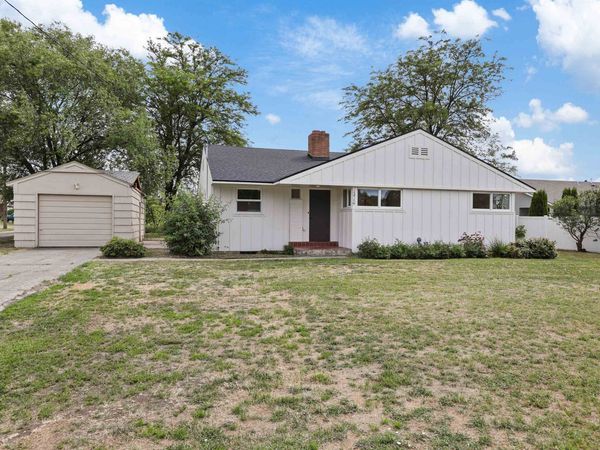 13716 E Broadway Ave, Spokane, WA 99216