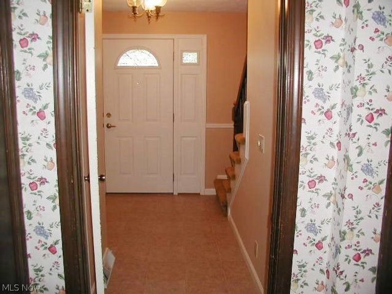 5610 Essex Drive, Seven Hills, OH 44131 Photo 13