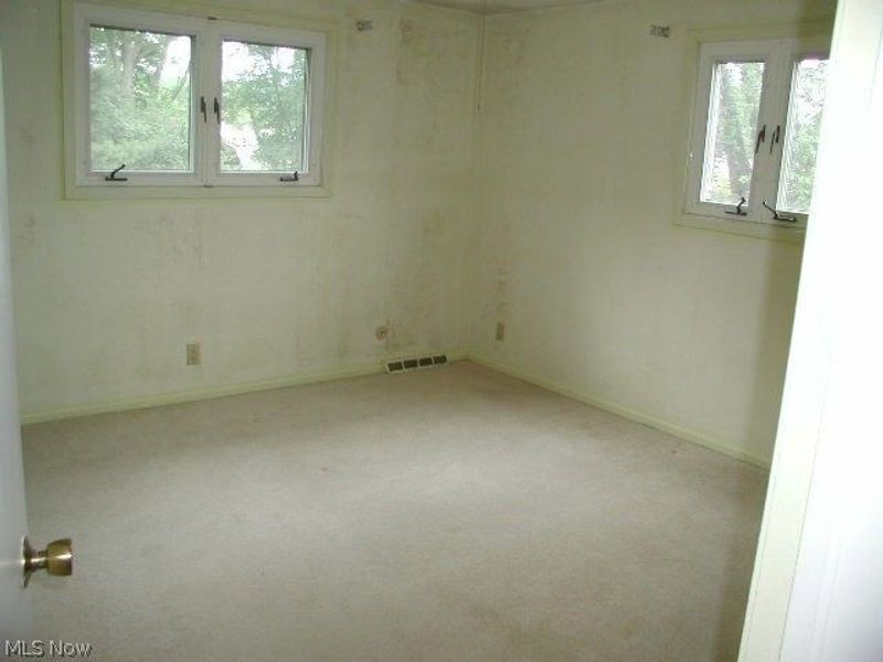 5610 Essex Drive, Seven Hills, OH 44131 Photo 25