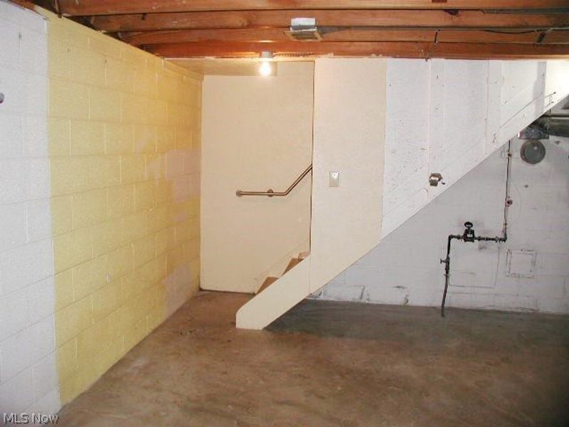 5610 Essex Drive, Seven Hills, OH 44131 Photo 35