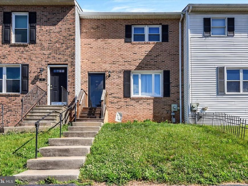 44 Rose Of Sharon Drive, Etters, PA 17319 Main Photo