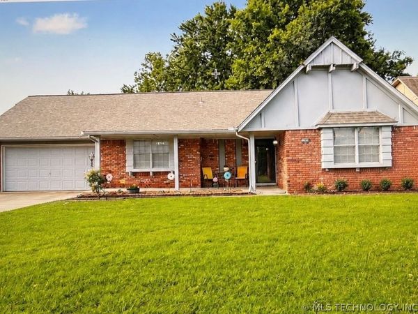 1405 W Indianola Street, Broken Arrow, OK 74012
