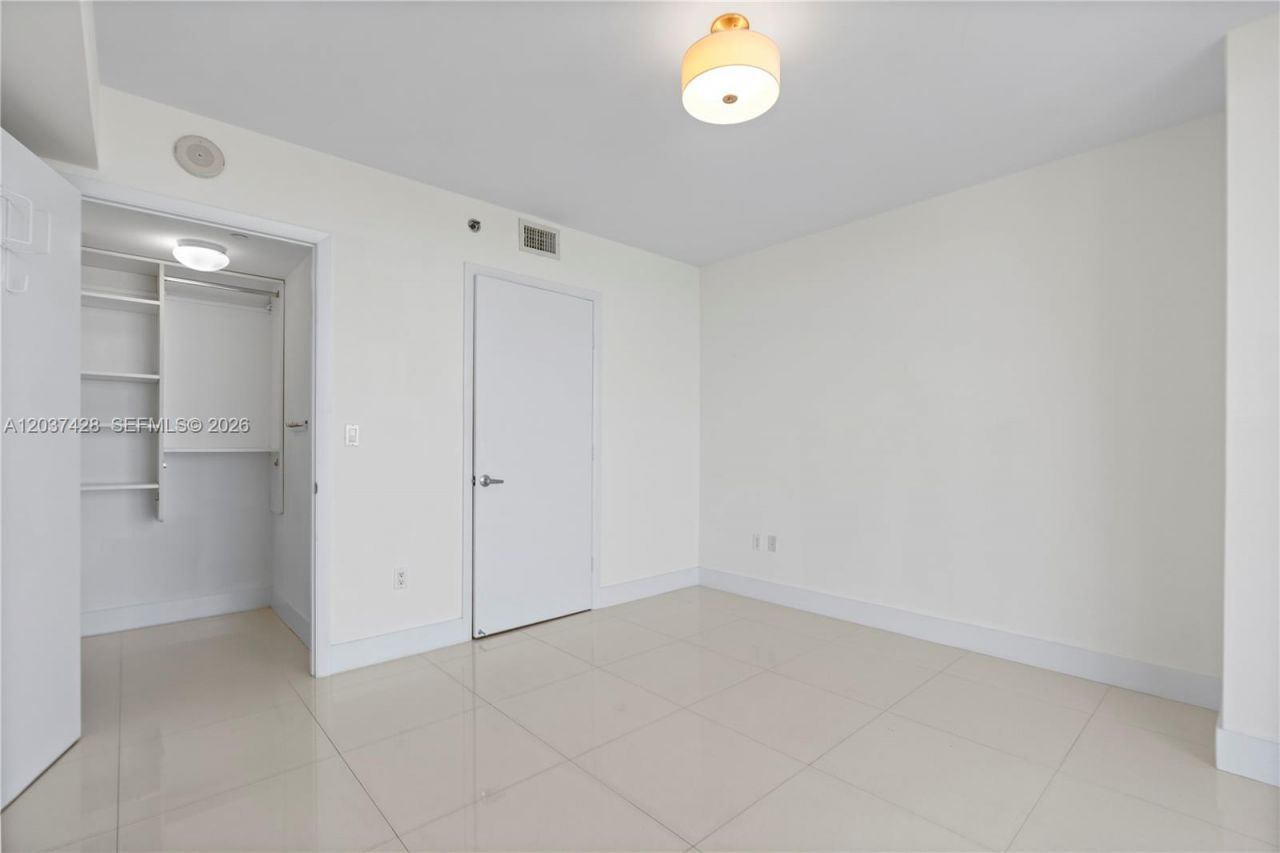 50 Biscayne Blvd , Unit 2604, Miami, FL 33132 Photo