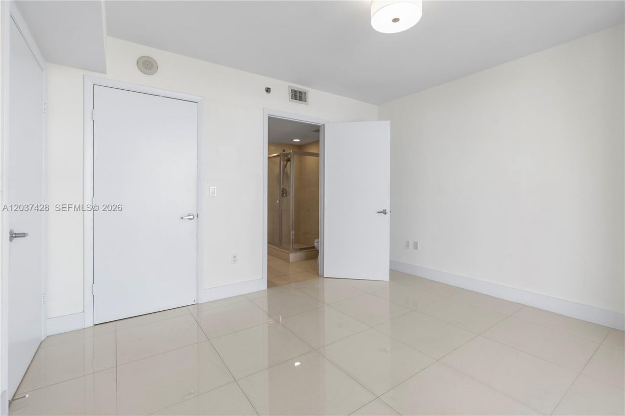 50 Biscayne Blvd , Unit 2604, Miami, FL 33132 Photo