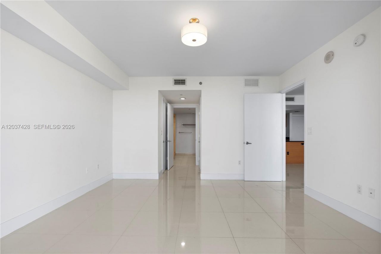 50 Biscayne Blvd , Unit 2604, Miami, FL 33132 Photo