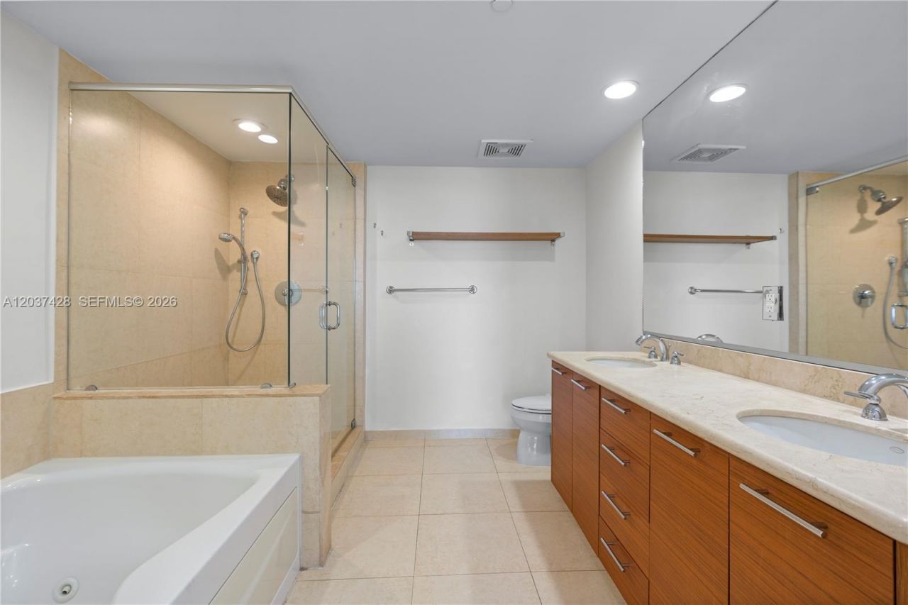 50 Biscayne Blvd , Unit 2604, Miami, FL 33132 Photo