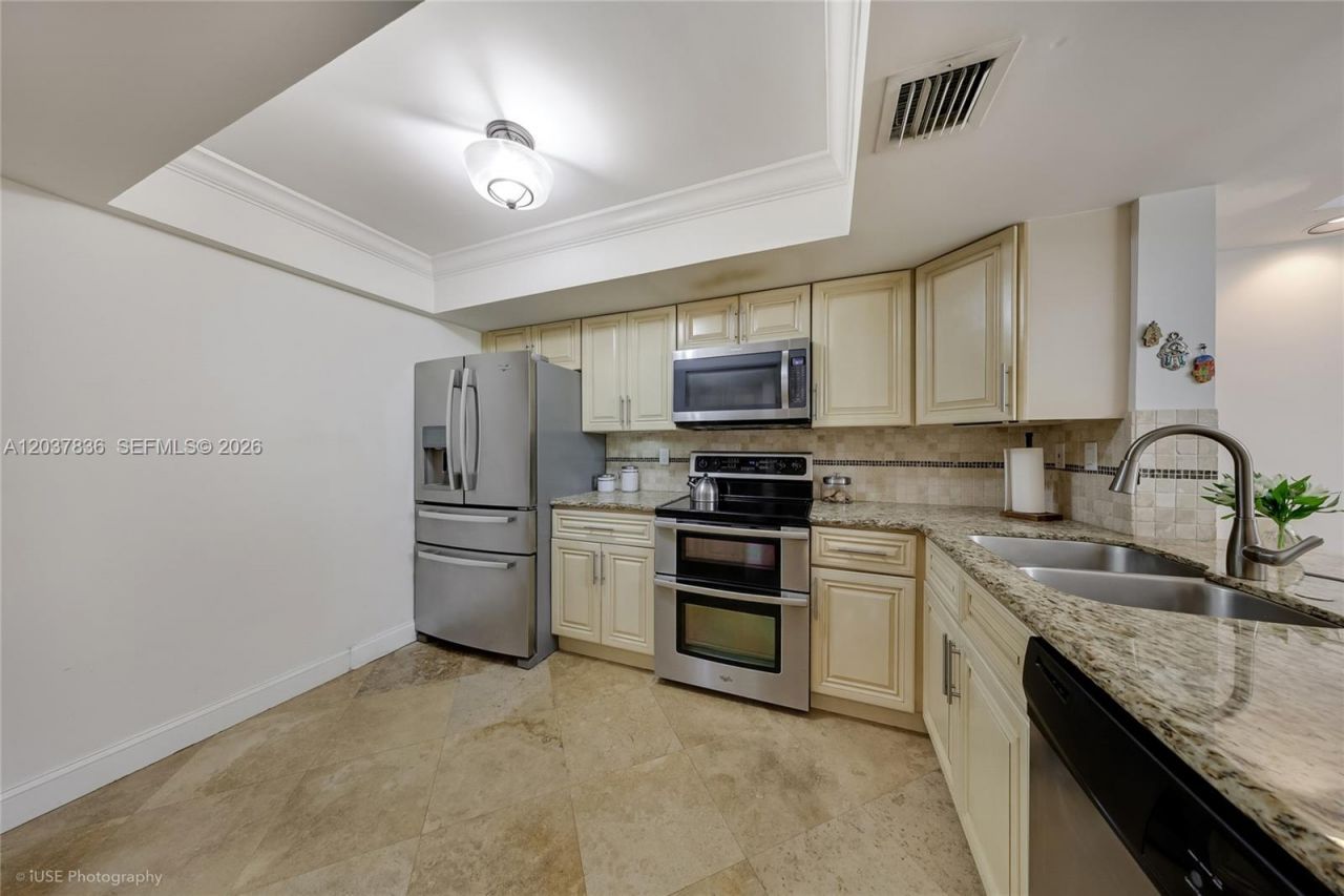 20308 NE 34th Ct, Unit 38, Aventura, FL 33180 Photo