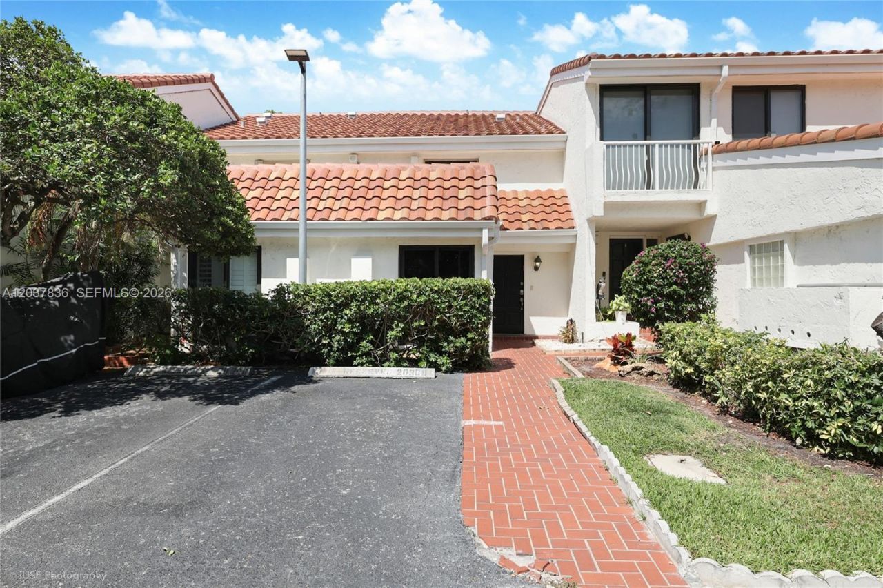 20308 NE 34th Ct, Unit 38, Aventura, FL 33180 Photo