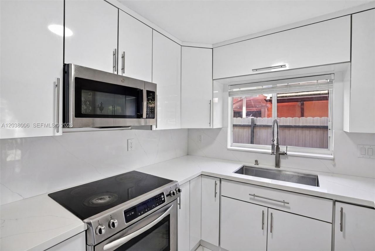 14102 SW 167th Ter, Unit 14102, Miami, FL 33177 Photo