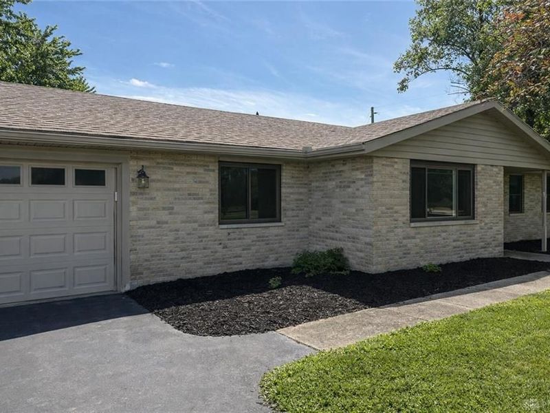 4845 Broadway Road, Springfield, OH 45502 Photo 2
