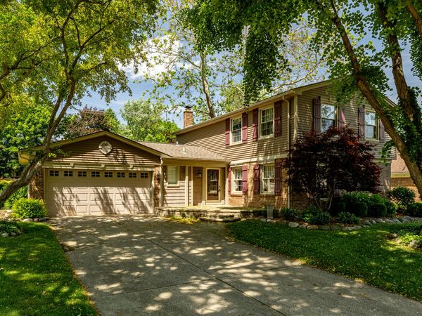 41826 Sunnydale Lane, Northville, MI 48168