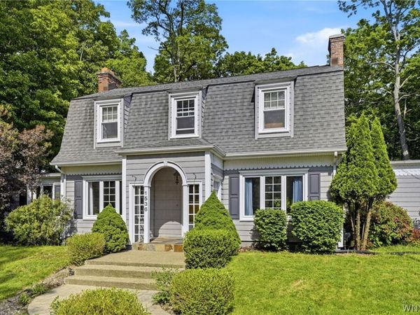 1536 South Creek Road , Derby, NY 14047