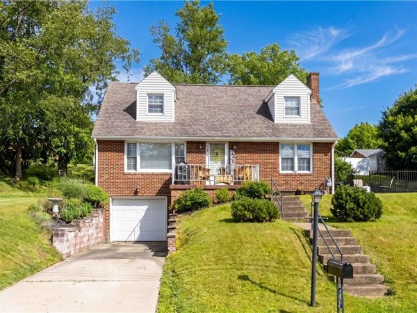 1784 Woodside Dr., Ambridge, PA 15003
