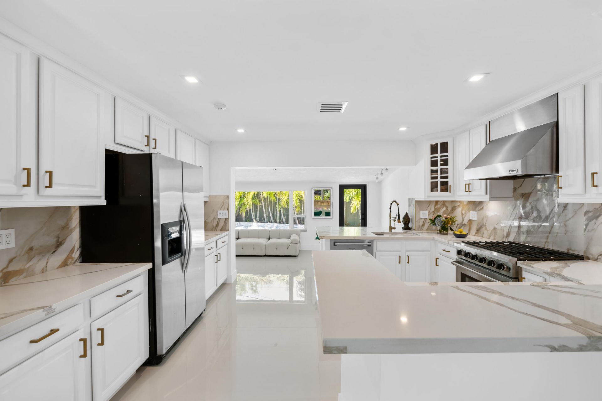 5210 NE 17th Terrace, Fort Lauderdale, FL 33334 Photo