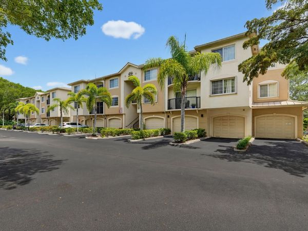 400 N Crestwood Ct Court N, Unit 417, Royal Palm Beach, FL 33411