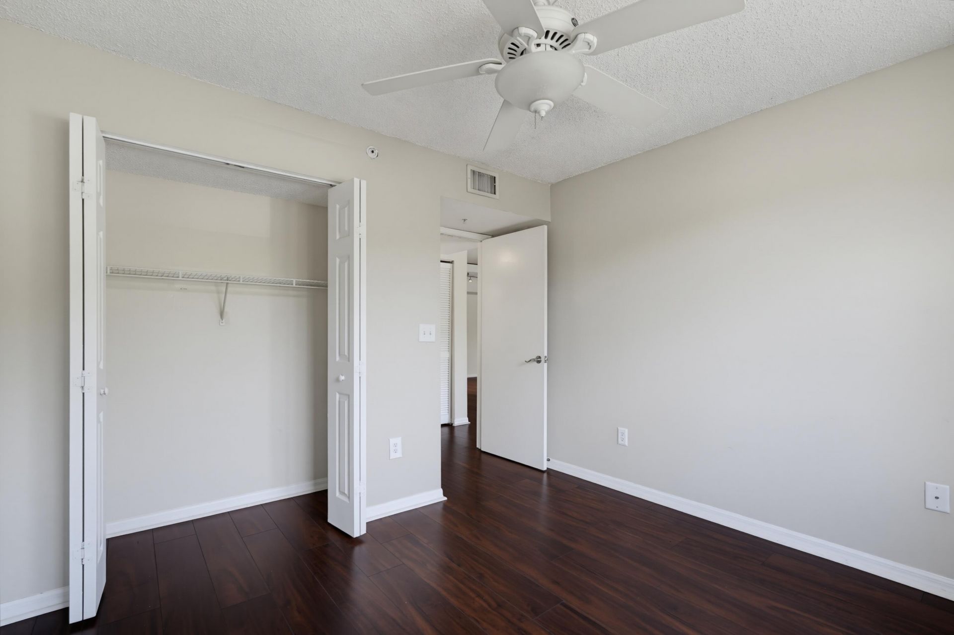 400 N Crestwood Ct Court N, Unit 417, Royal Palm Beach, FL 33411 Photo