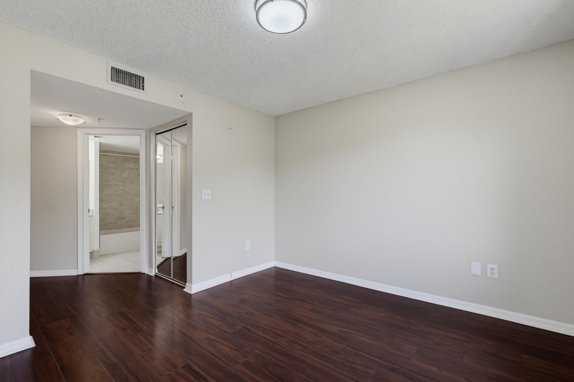 400 N Crestwood Ct Court N, Unit 417, Royal Palm Beach, FL 33411 Photo