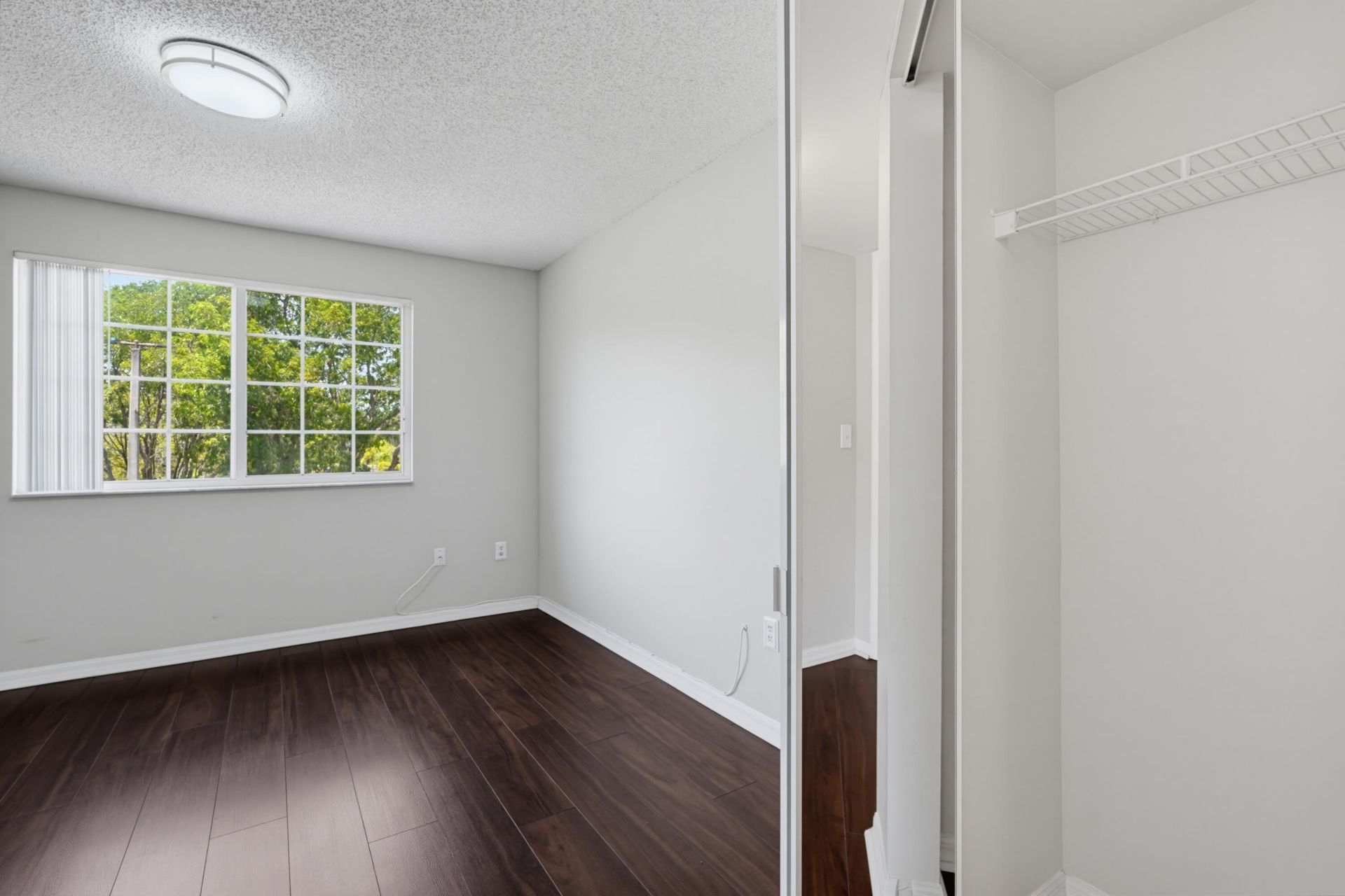 400 N Crestwood Ct Court N, Unit 417, Royal Palm Beach, FL 33411 Photo