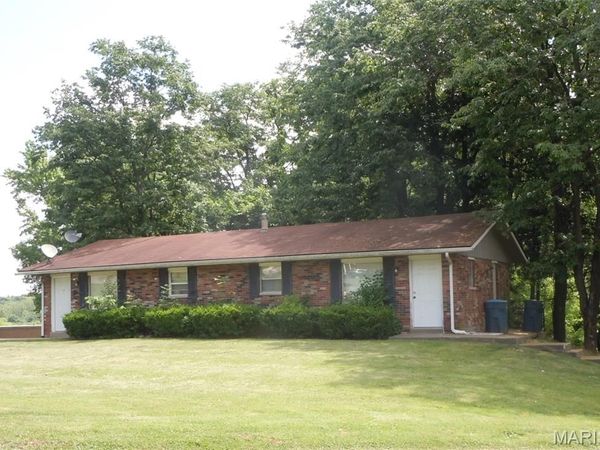 1100 Arrowhead Drive , Collinsville, IL 62234