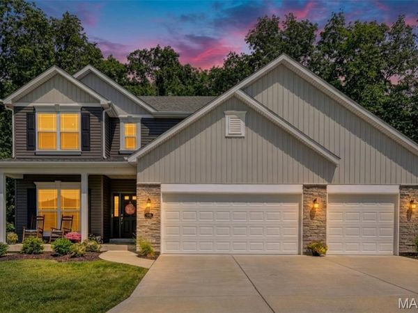 588 Lakewood Drive, Moscow Mills, MO 63362