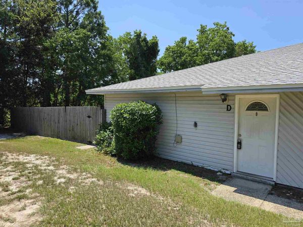 3346 Greenbriar Cir, Gulf Breeze, FL 32563