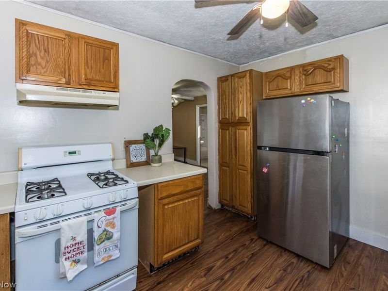 143 E Central Avenue , Ravenna, OH 44266 Photo 12