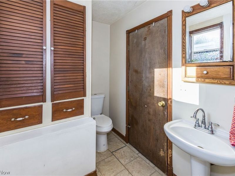 143 E Central Avenue , Ravenna, OH 44266 Photo 16