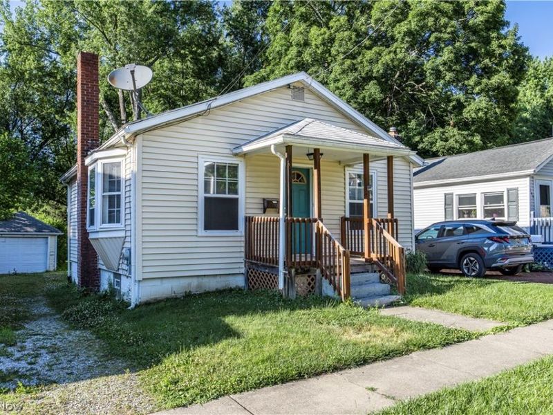 143 E Central Avenue , Ravenna, OH 44266 Photo 3