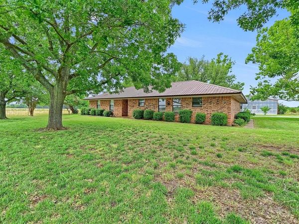 1730 Mackey Road , Gunter, TX 75459