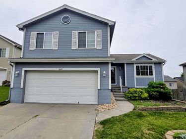 16419 fowler Avenue, Omaha, NE 68116
