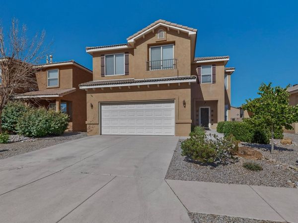956 Molten Place NW, Albuquerque, NM 87120