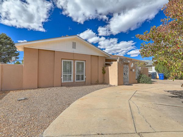 3921 Julie Street NE, Albuquerque, NM 87110
