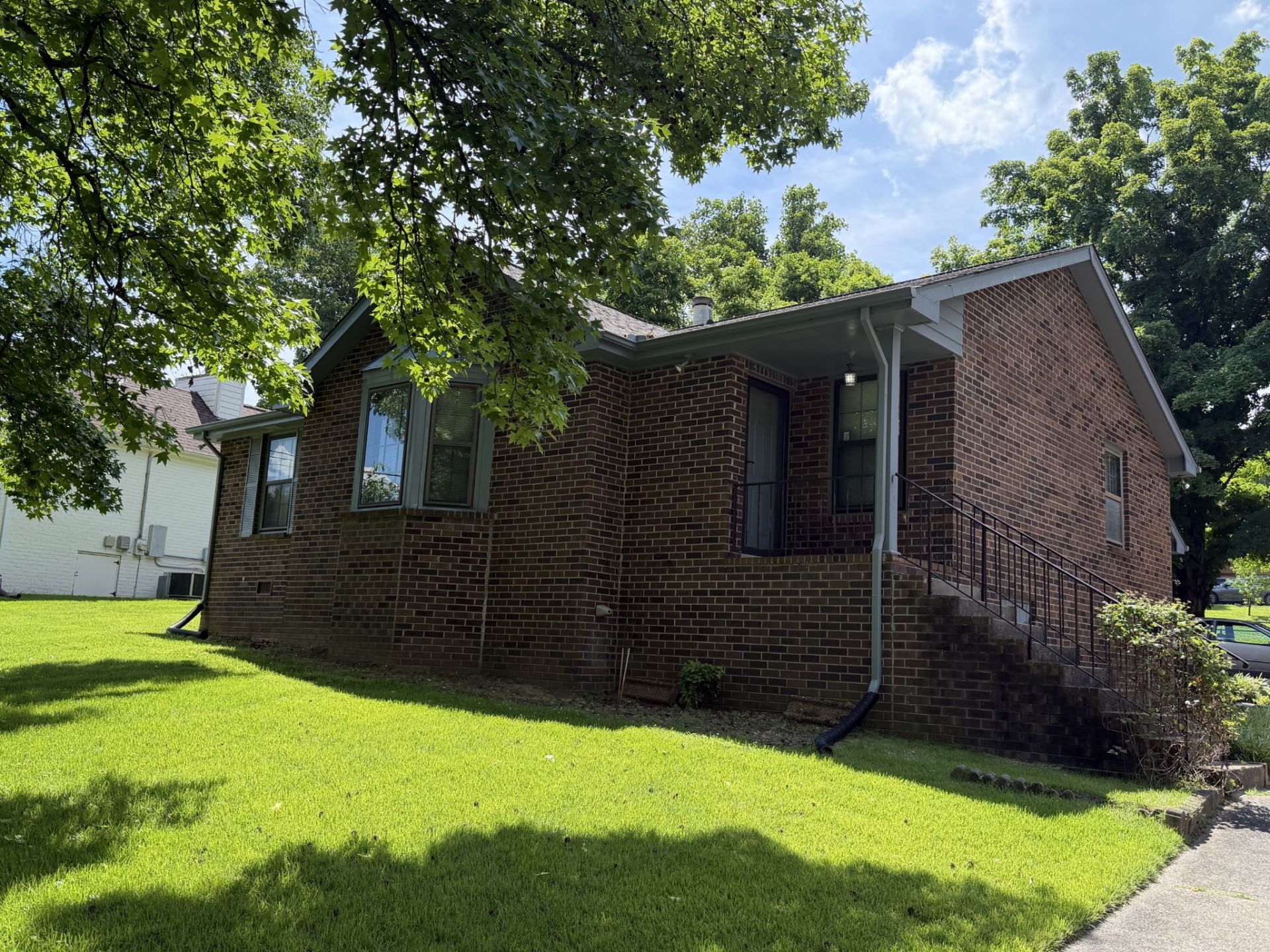 3021 Blackwood Dr, Nashville, TN 37214 Main Photo