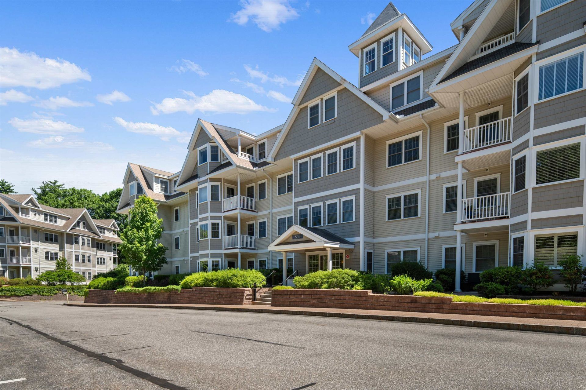 4 Sterling Hill Lane, Unit 417, Exeter, NH 03833 Main Photo