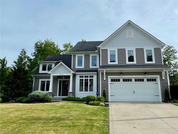 224 Hidden Glen Trail , Chardon, OH 44024