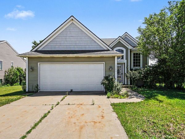 10264 Summerwood Drive, Zeeland, MI 49464
