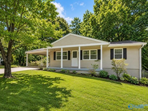 4605 Mountain Crest Drive, Guntersville, AL 35976