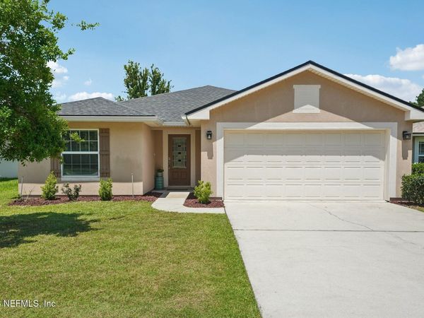 96398 COMMODORE POINT Drive, Yulee, FL 32097