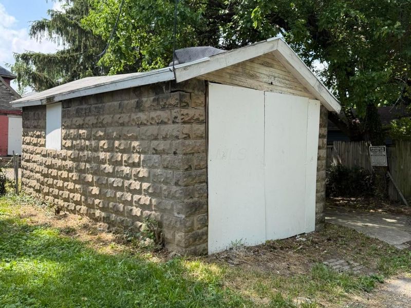 910 S Champion Avenue , Columbus, OH 43206 Photo 7