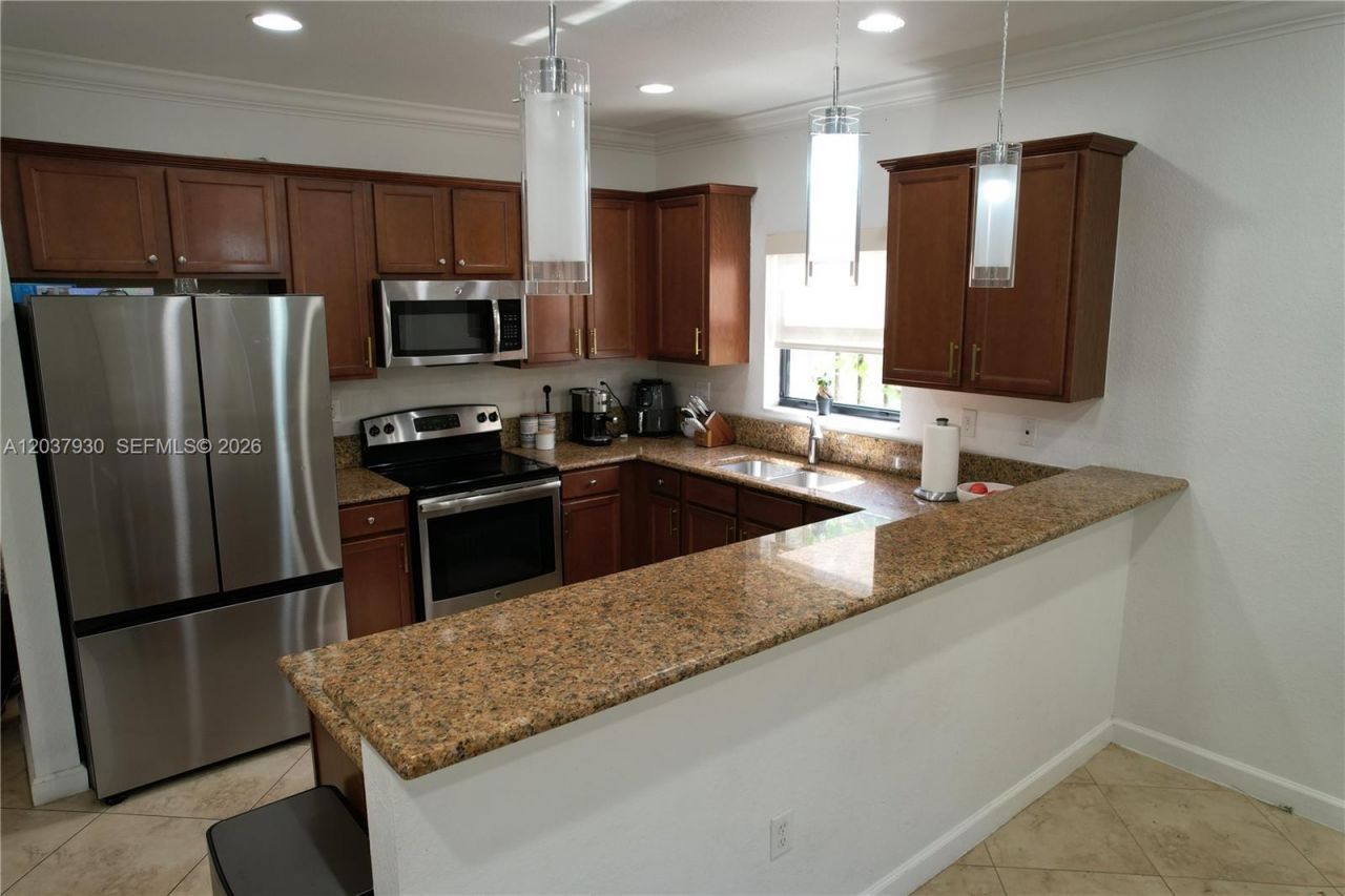 15404 SW 175th St , Miami, FL 33187 Photo