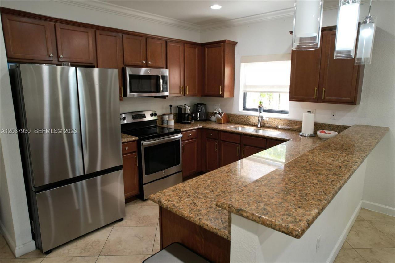 15404 SW 175th St , Miami, FL 33187 Photo