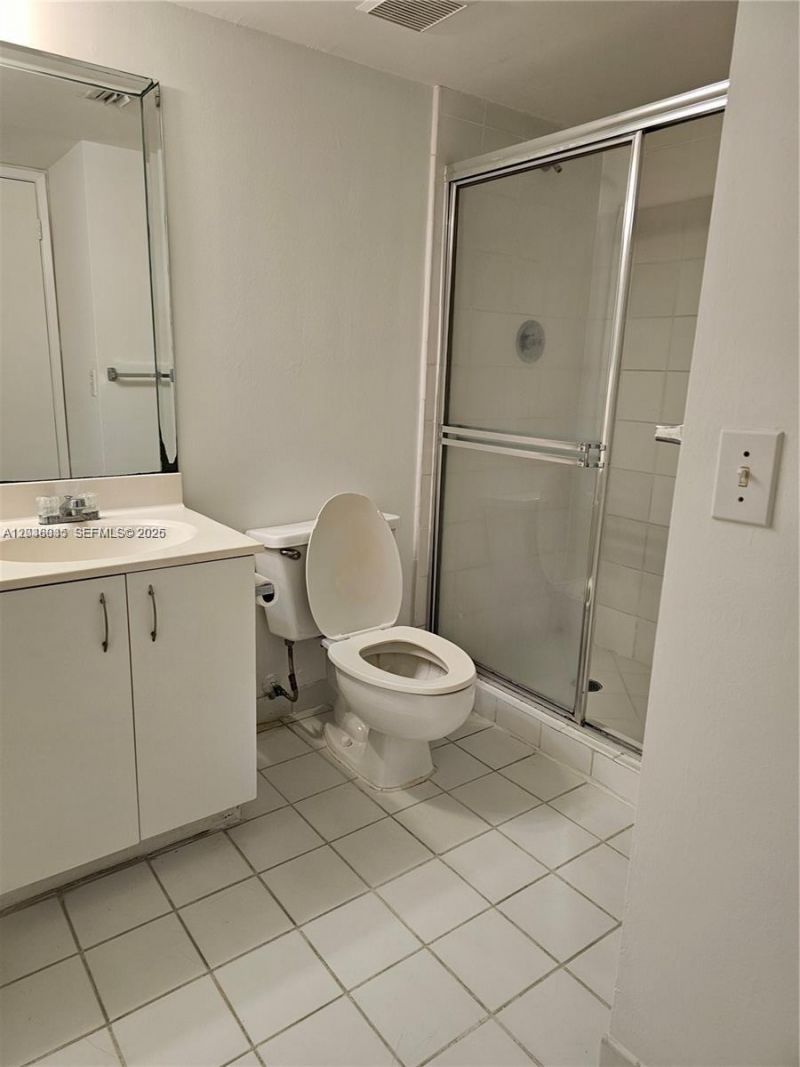 3300 NE 191st St , Unit 410, Aventura, FL 33180 Photo