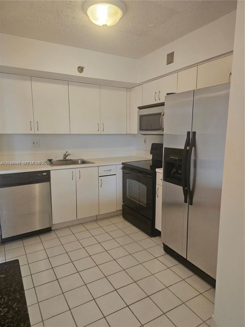 3300 NE 191st St , Unit 410, Aventura, FL 33180 Photo