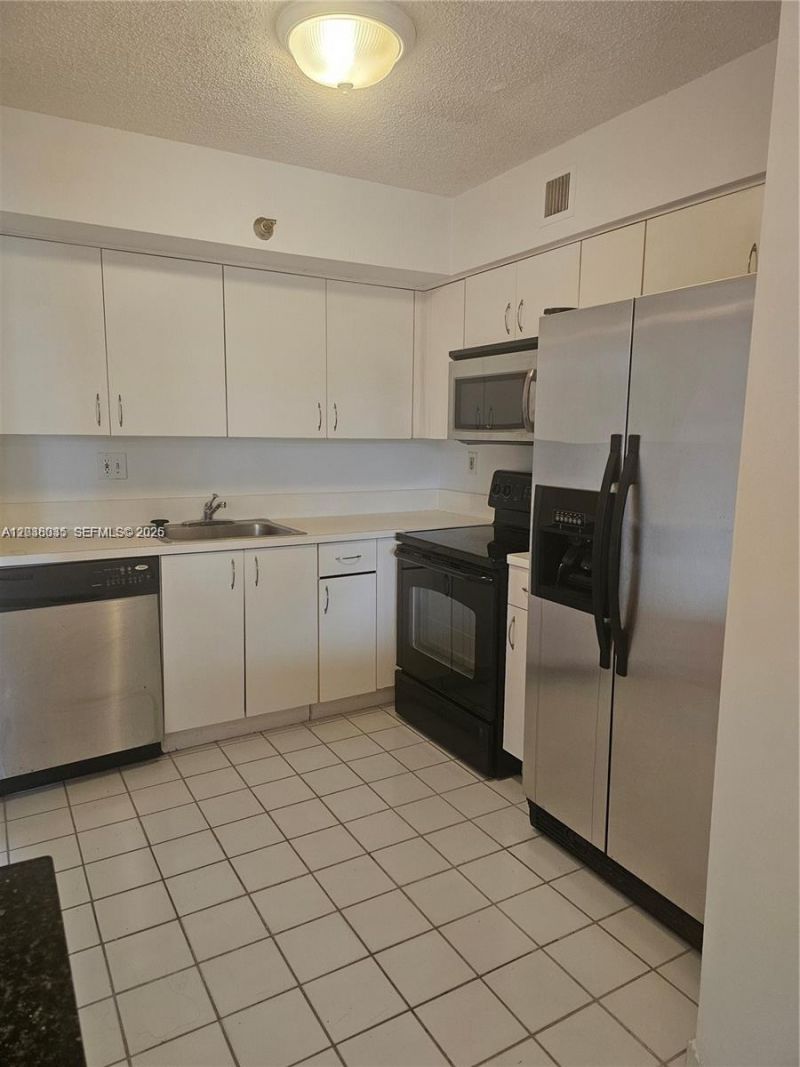 3300 NE 191st St , Unit 410, Aventura, FL 33180 Photo