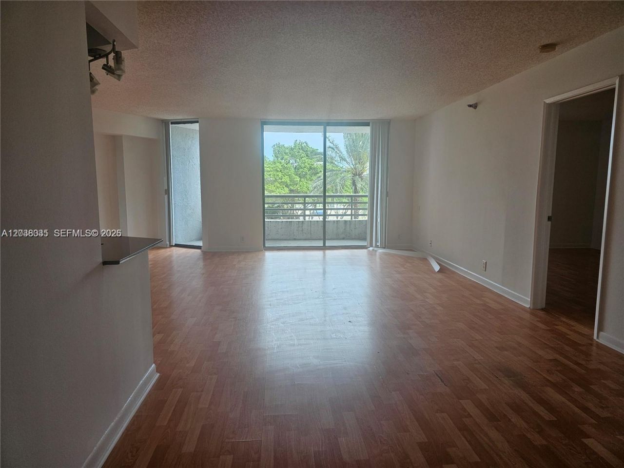 3300 NE 191st St , Unit 410, Aventura, FL 33180 Photo