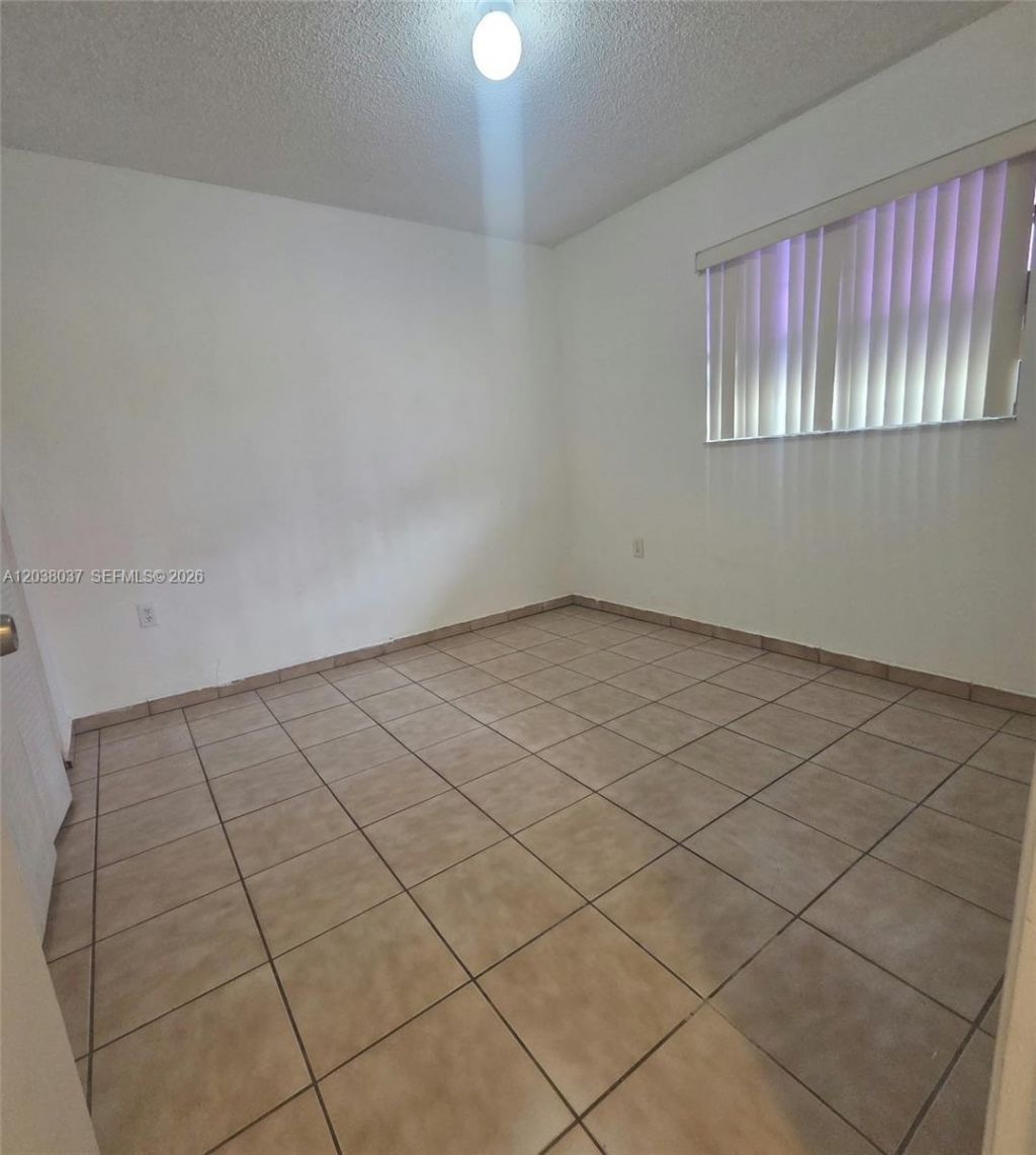 2560 W 60th St, Unit 104, Hialeah, FL 33016 Photo