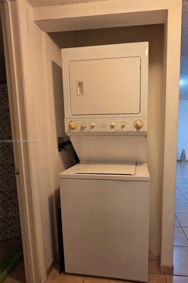 2560 W 60th St, Unit 104, Hialeah, FL 33016 Photo